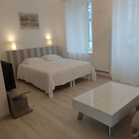 Bed and Breakfast Les Petites Tuileries Bray-sur-Seine Exterior foto
